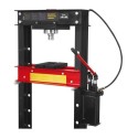 HYDRAULICKÝ LIS 30t